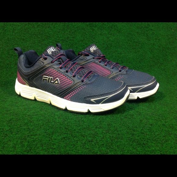 Fila Shoes - FILA Sneakers Size 7 1/2